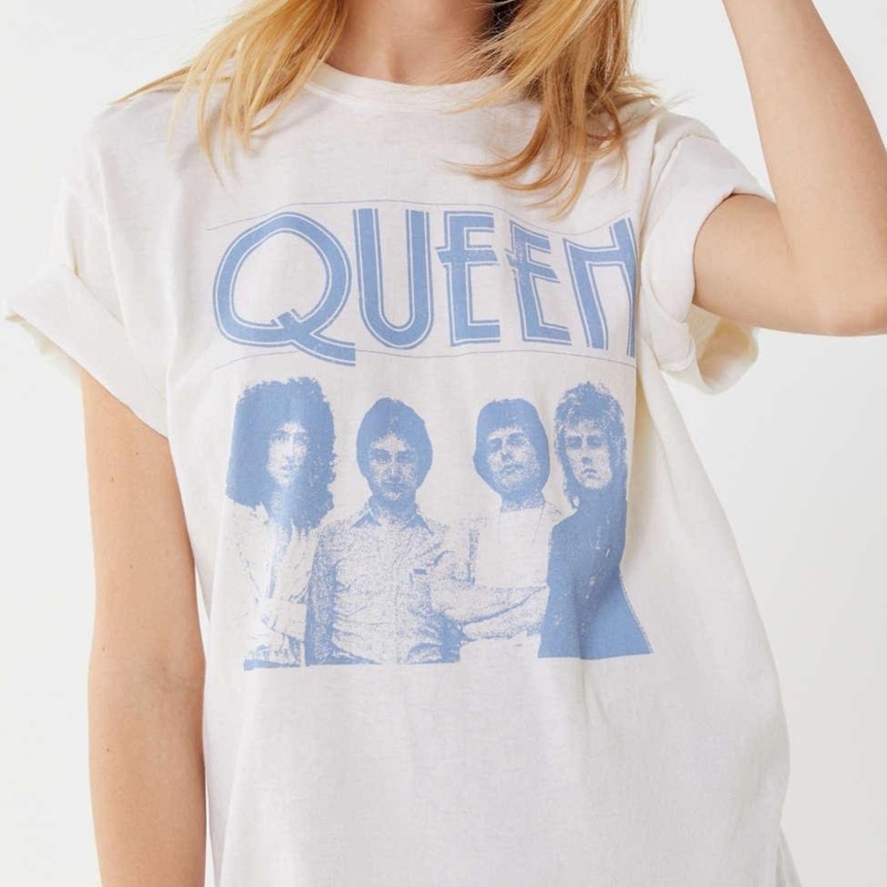 NWT UO Queen Band Tee